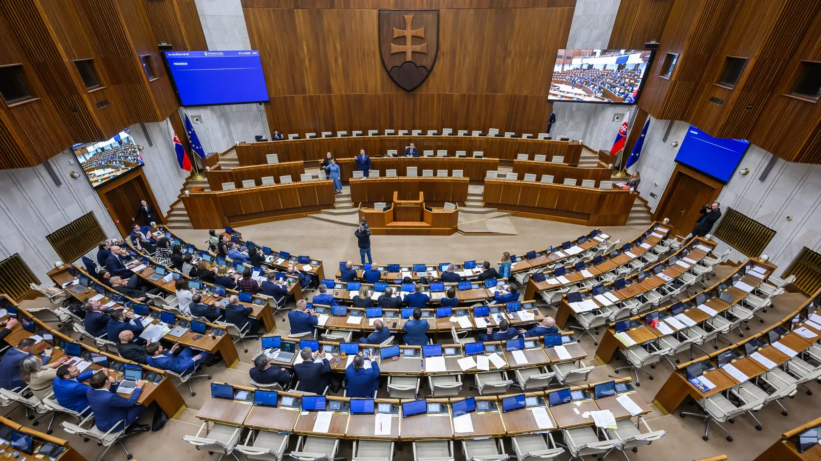 Na snímke poslanci Národnej rady (NR) SR.