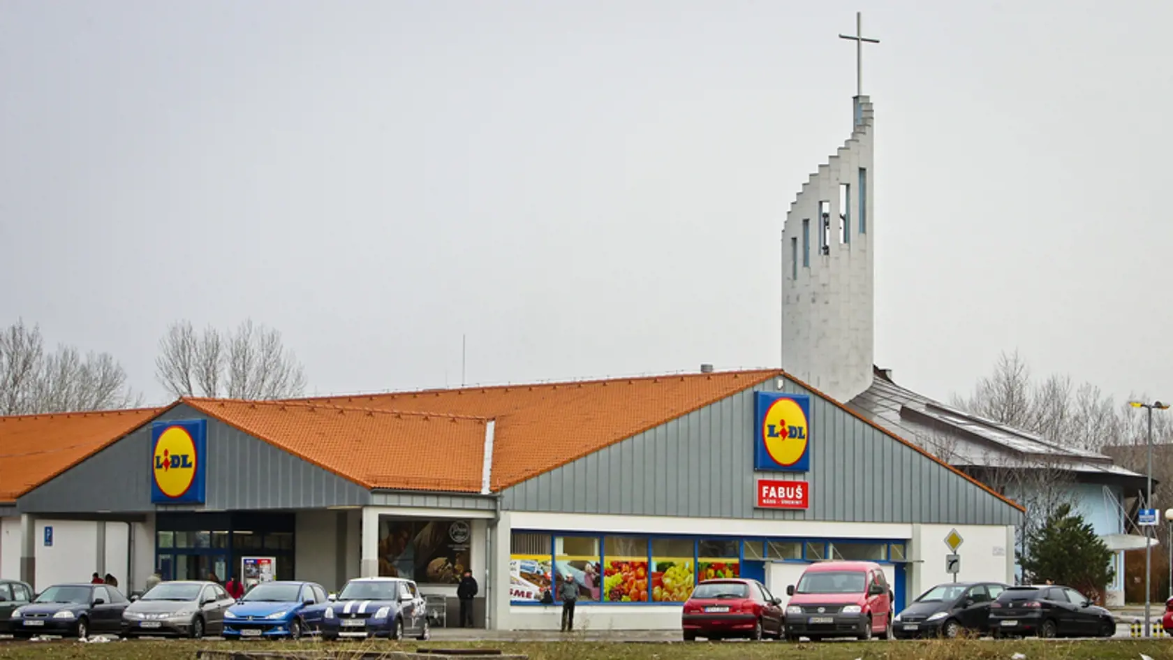 Lidl zo svojich predajní sťahuje dva výrobky s chybným označením na etikete.