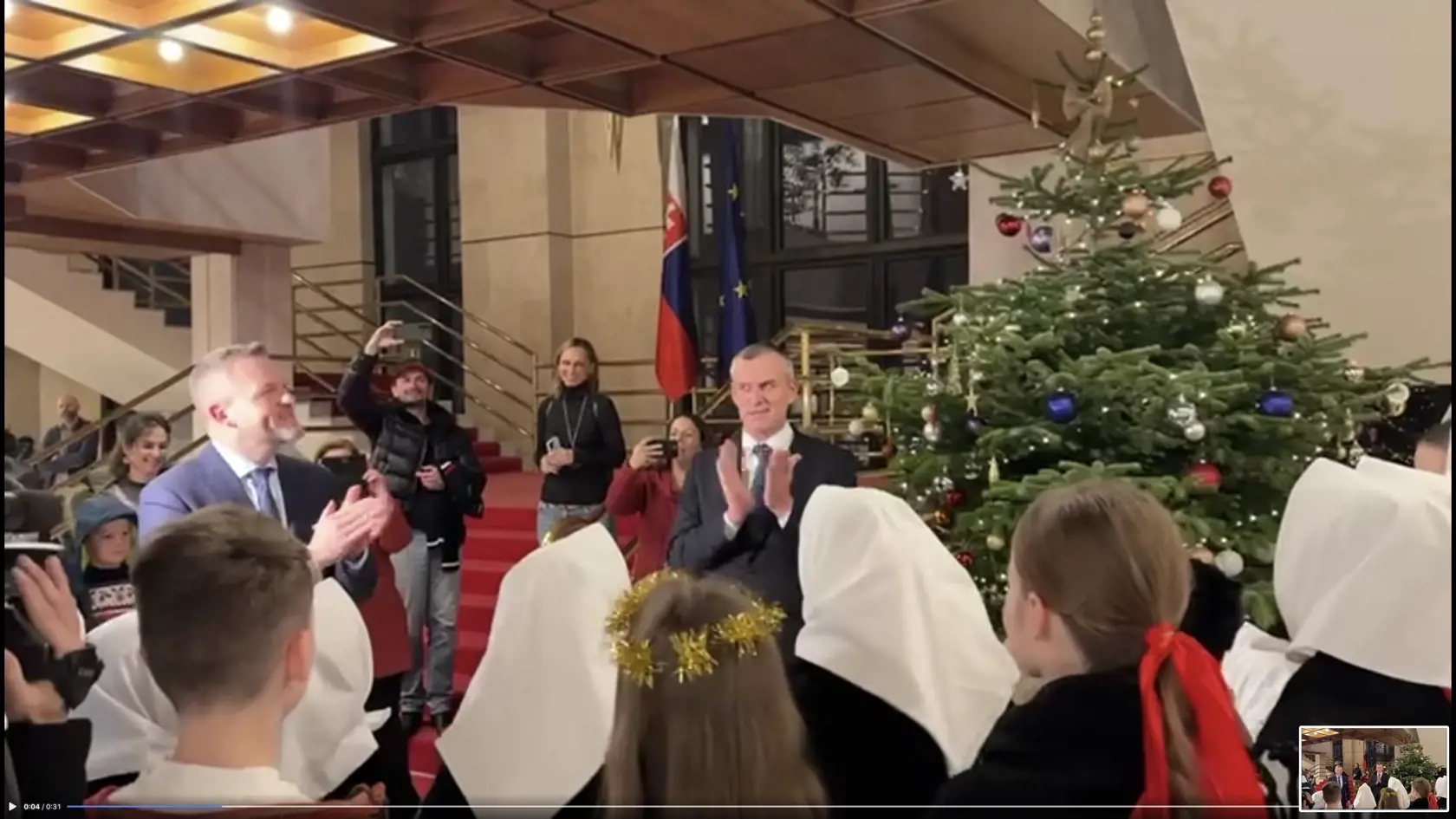 Zábery z NR SR, kde sa s deťmi dostal do konfliktu Igor Matovič.