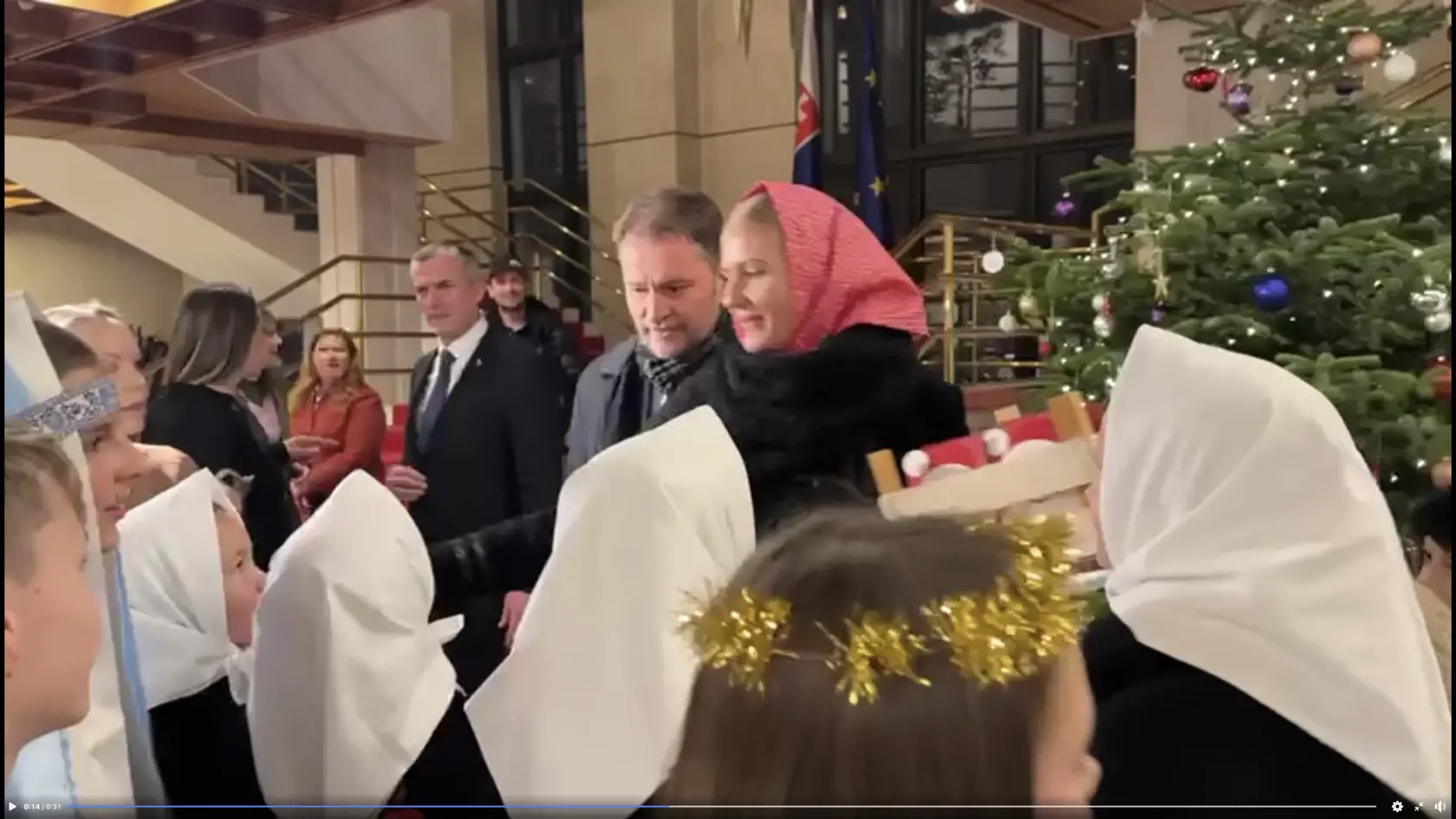 Zábery z NR SR, kde sa s deťmi dostal do konfliktu Igor Matovič.