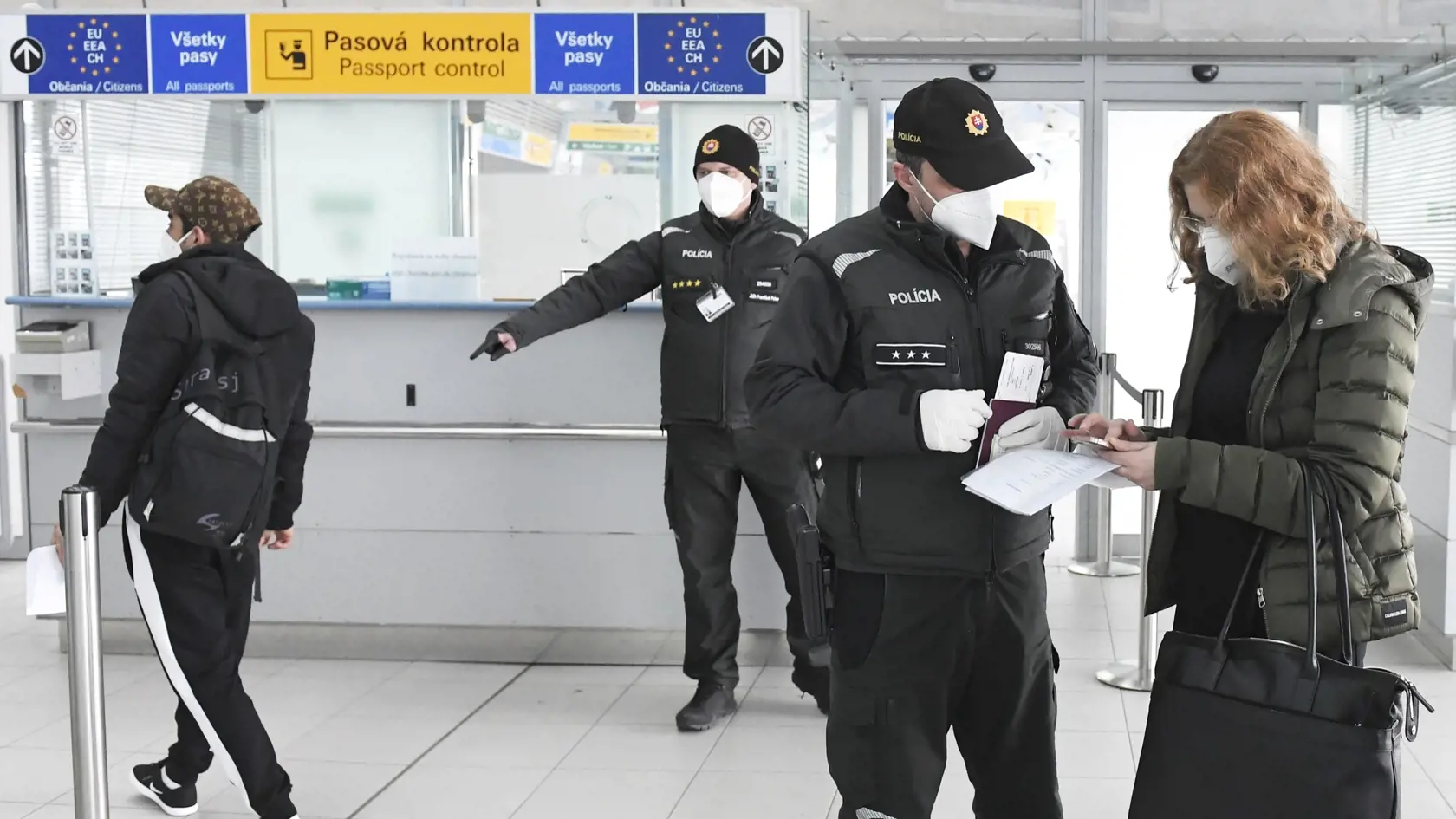 Prechodný očkovací certifikát bude platiť do 11. augusta, potom vám na hraniciach uznajú už len covid pasy.