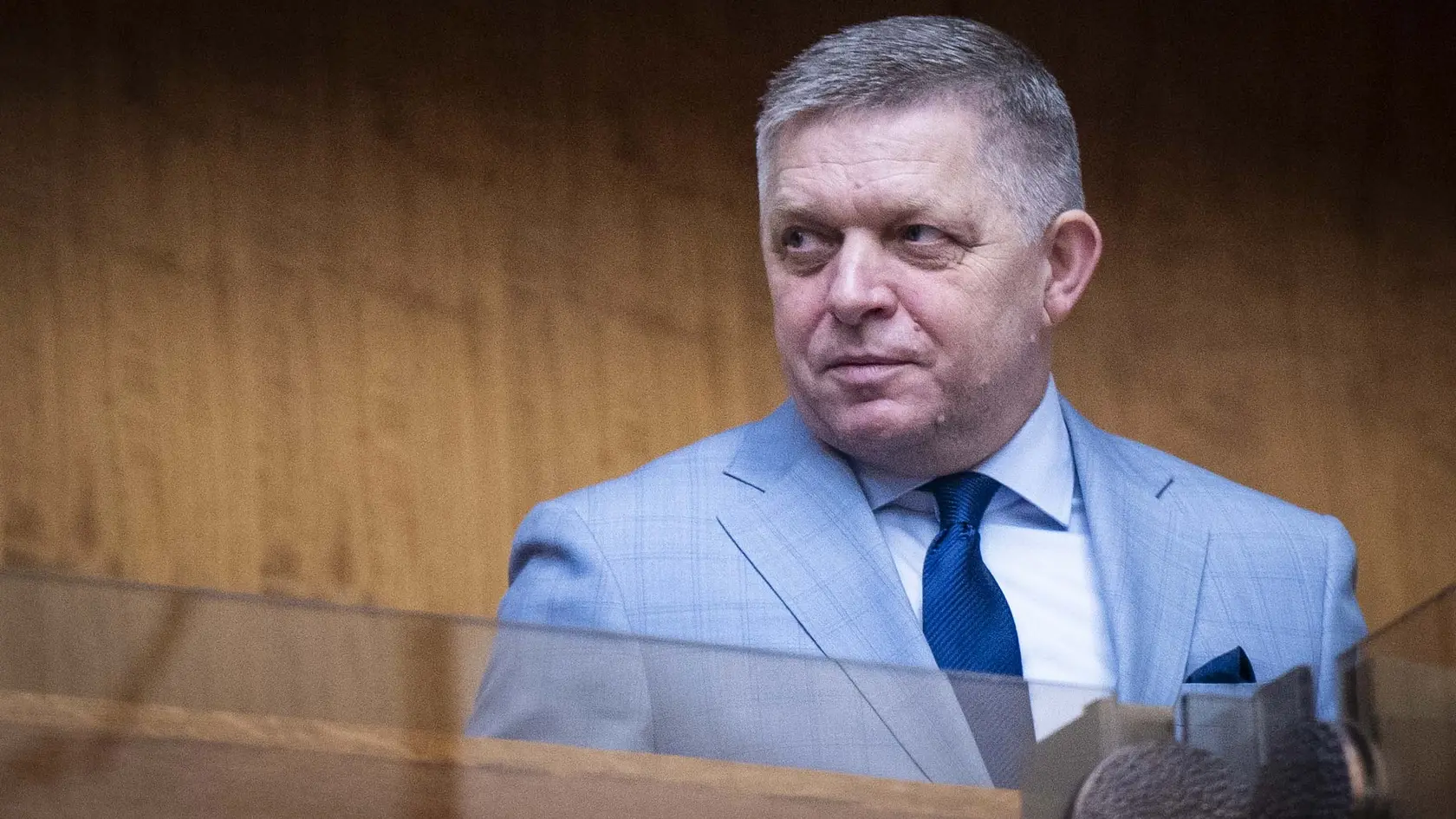 Predseda vlády SR Robert Fico (Smer).