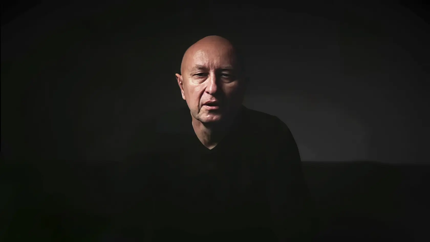 Zoroslav Kollár sa tlačí do politiky, podľa odborníka však šancu s vlastnou stranou nemá.