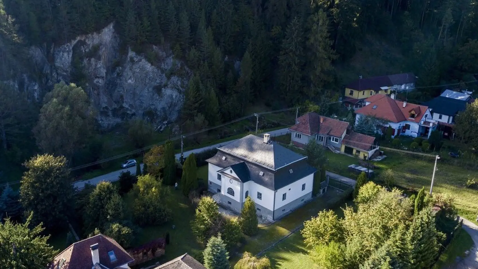 Kaštieľ v obci Turík čaká na svojho nového majiteľa už mnoho rokov.