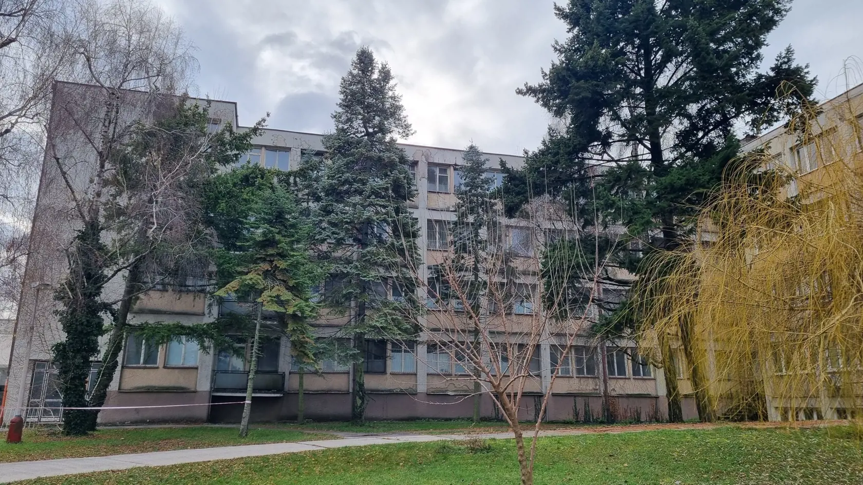 Poliklinika v Šali