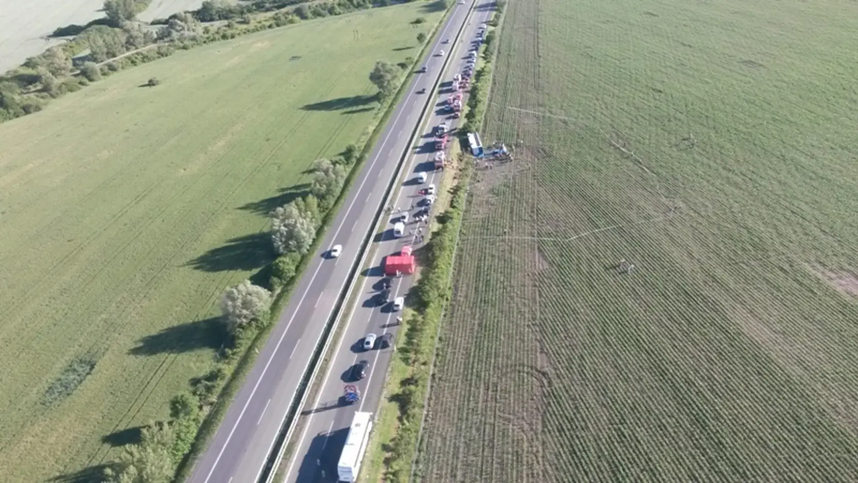 Havária sa stala na diaľnici D1 pri Piešťanoch v júni 2014. 