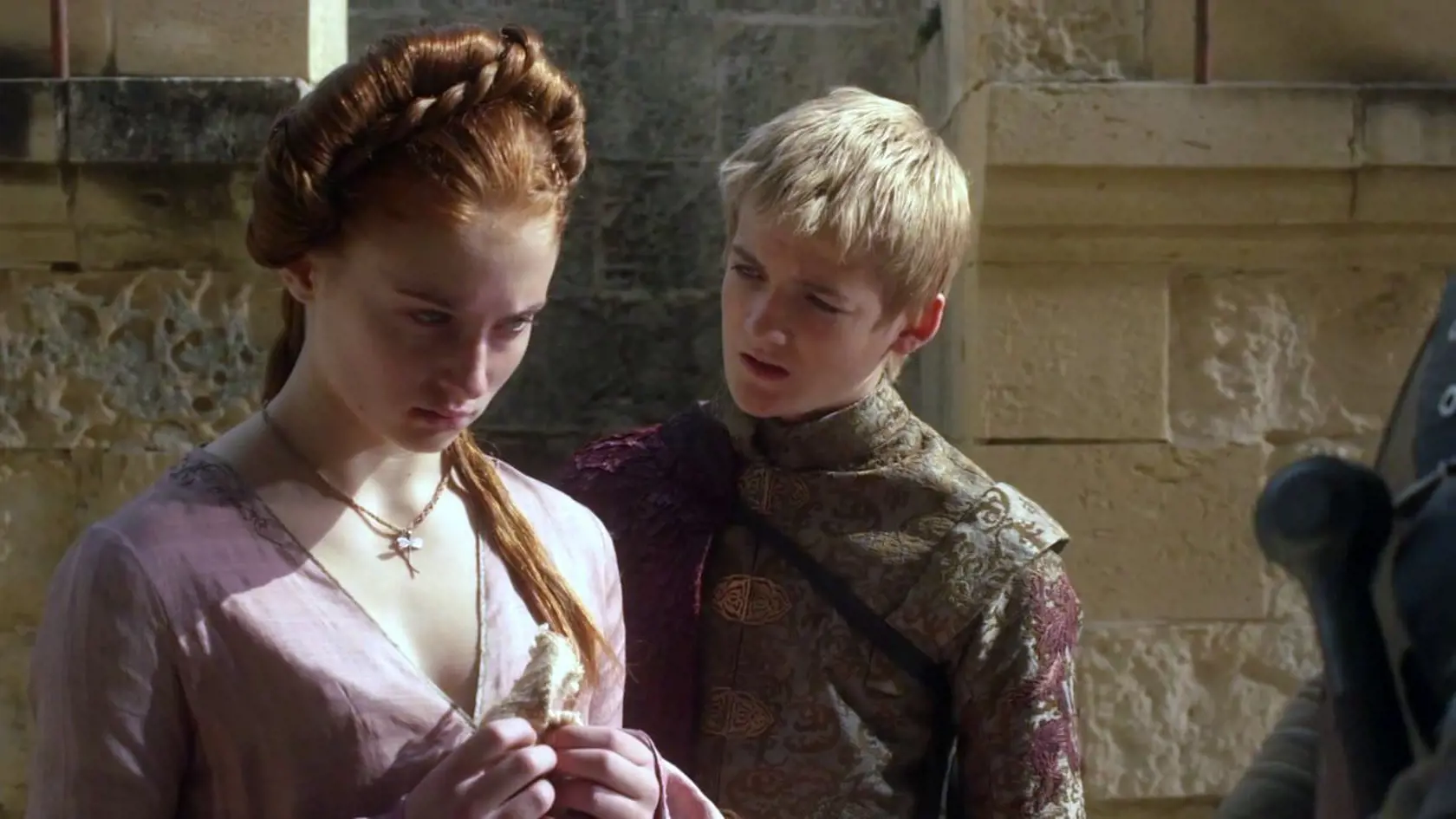 Joffrey Baratheon k nej bol krutý. 