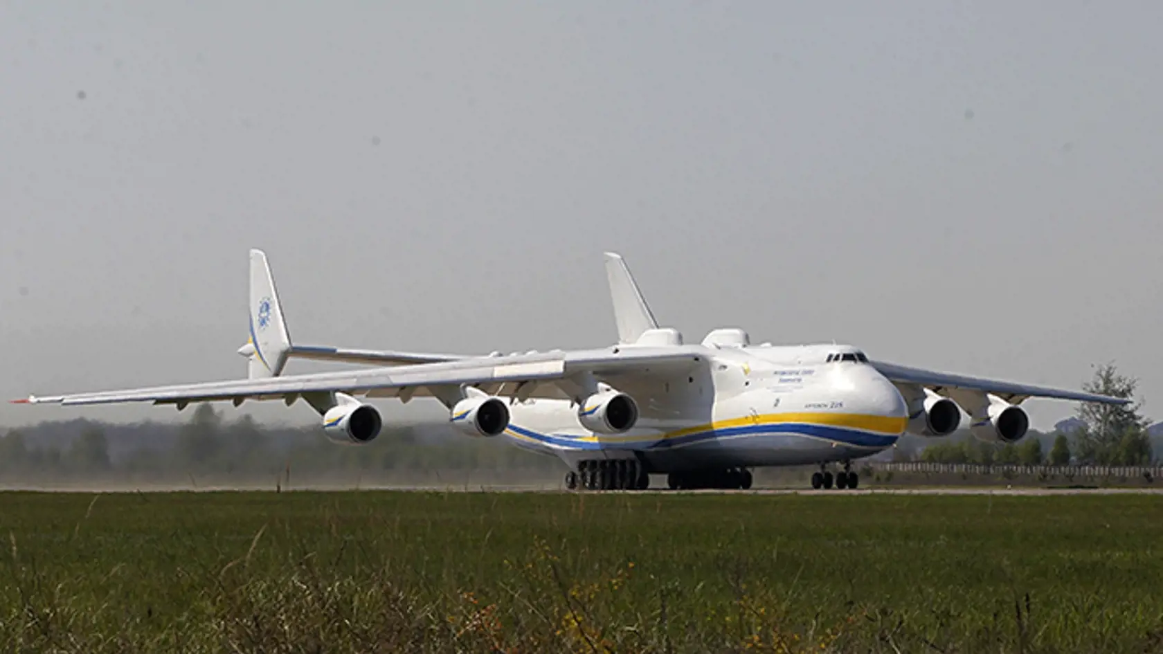 Najväčšie lietadlo sveta, nákladné An-225 Mrija.