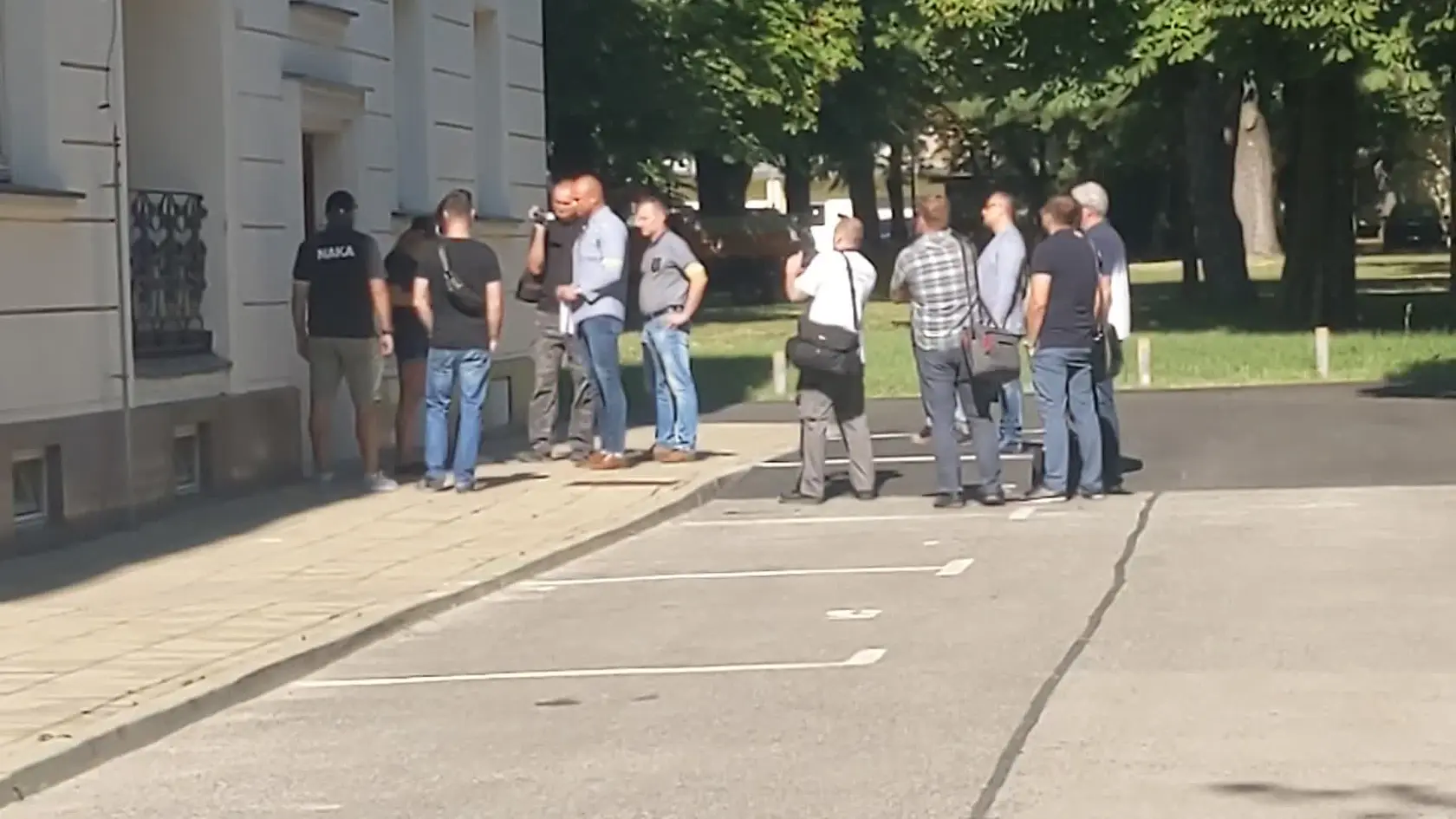Policajné úkony s kajúcnikom Ľudovítom Makóom na Úrade vlády pri príležitosti rekonštrukcie schôdzok v kauze Súmrak.