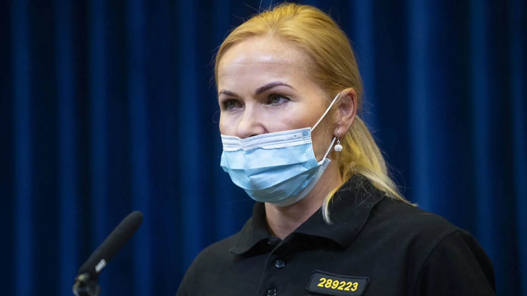 Podľa exkluzívnych zistení denníka Plus JEDEN DEŇ bude novou policajnou prezidentkou Jana Maškarová, ktorá už v minulosti pracovala ako policajná viceprezidentka. Počas vlád Igora Matoviča a Eduarda Hegera sa jej meno spomínalo vo viacerých kauzách a dokonca bola vypovedať na NAKA v kauze Očistec. Do úradu by mala nastúpiť už budúci pondelok.