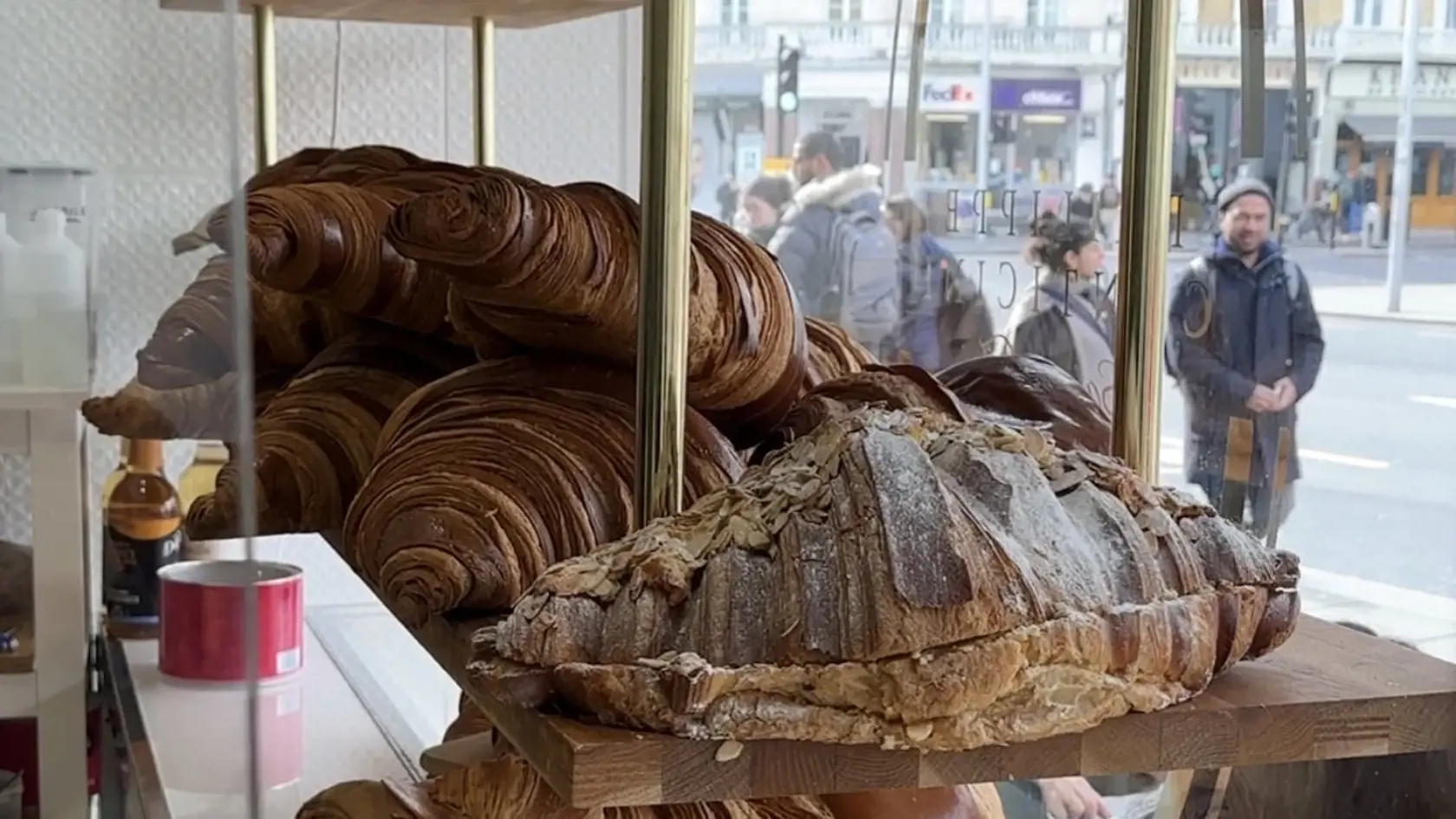 Croissant z kaviarne Phillipe Contichini