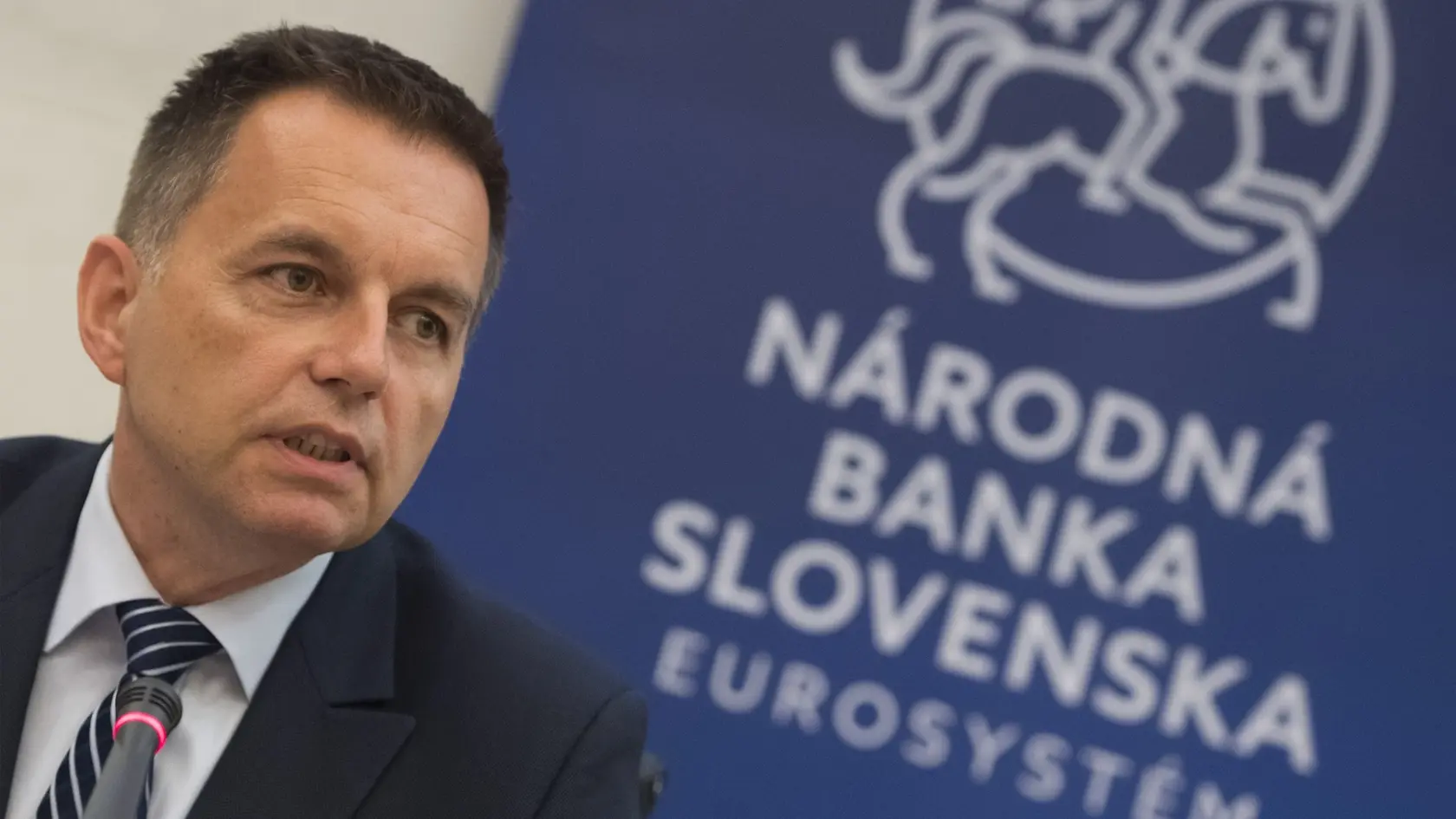 Guvernér Národnej banky Slovenska Peter Kažimír