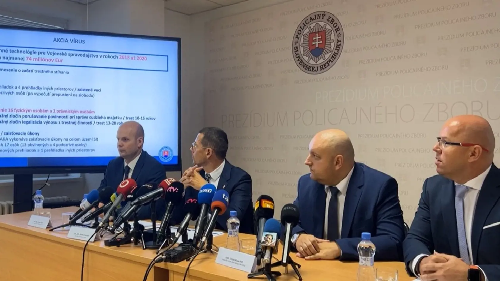Zaistené boli investičné mince, zlatá tehla, finančné prostriedky na osobných účtoch v rôznych bankách, 600 000€-ový podiel vo firme, ale aj 4-izbové byty v Bratislave a Prahe.