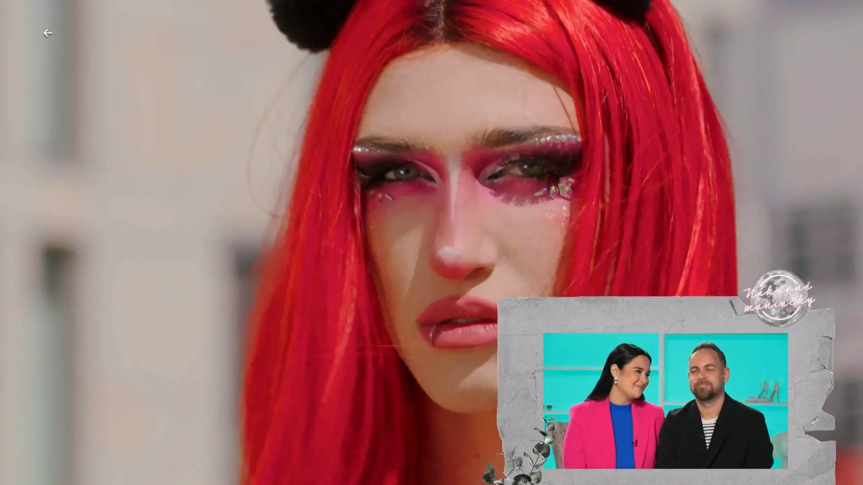 Parochne a výrazný mejkap sú pre Slaytiiinu neodmysliteľnousúčasťou každodenného outfitu.