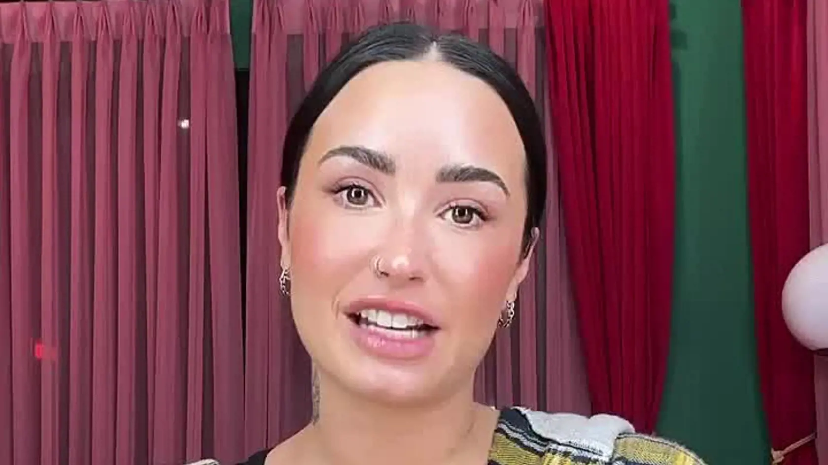 Speváčka Demi Lovato (31) už dávno nie je detskou, nevinnou hviezdou. Po desivých situáciách, kedy jej išlo naozaj o život sa konečne dočkala a zdá sa, že sa jej pomaly život obracia k lepšiemu.