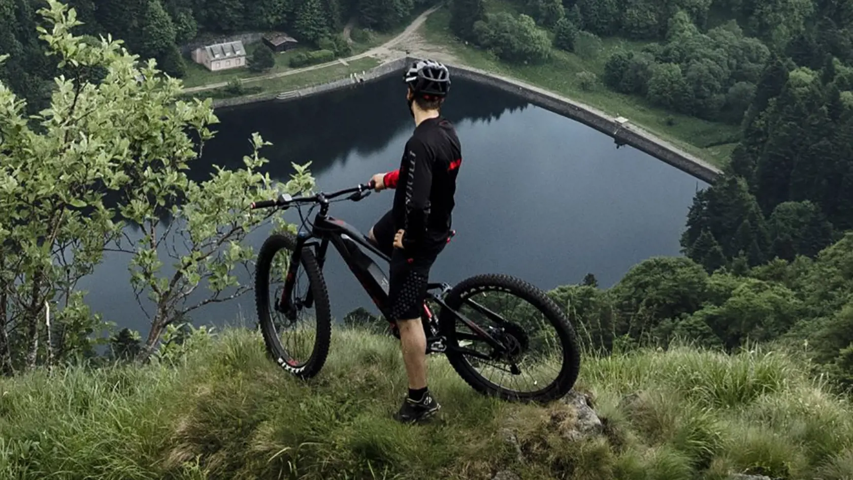 Taký špičkový elektrický bicykel ako Moustache Samedi 27 Trail 8 (na obrázku) stojí aj vyše 5-tisíc eur.