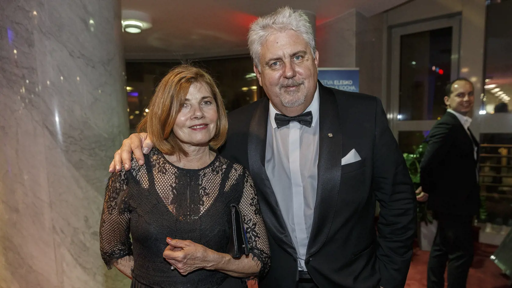 Na snímke počas párty po skončení priameho prenosu z galavečera OTO 2019. Na snímke Oliver Andrásy s manželkou.
