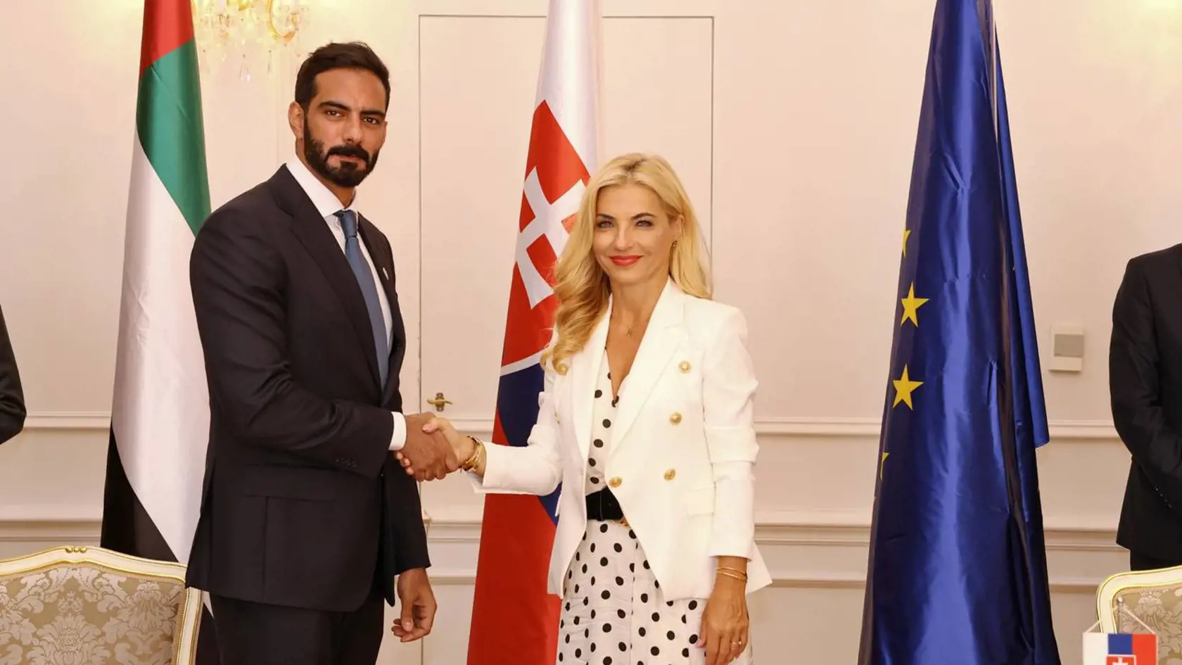 Minister kultúry a vzdelávania Spojených arabských emirátov šejk Salem Al Qassimi a ministerka kultúry Martina Šimkovičová.