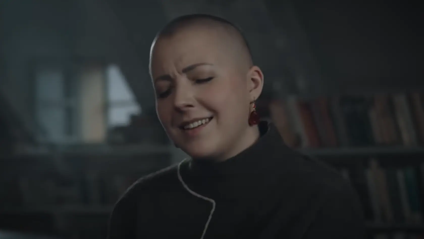 Pred dvomi mesiacmi vyšiel klip interpreta Lipa, s ktorým si Anička zaspievala a v ktorom si aj zahrala.