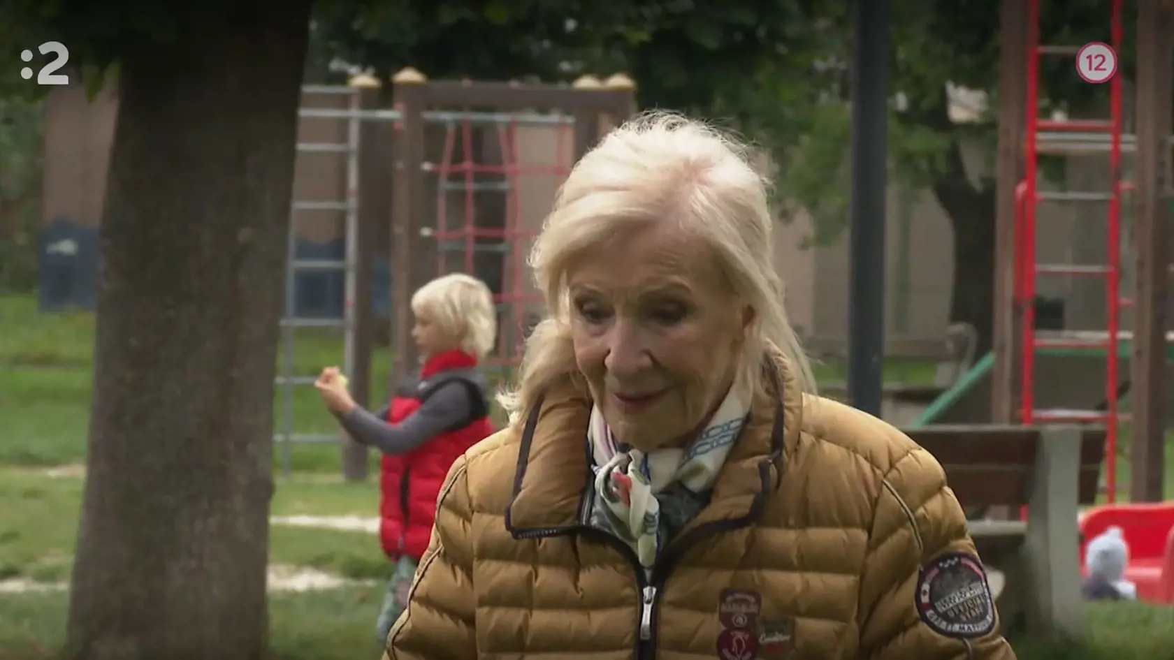 Marína Kráľovičová sa pred pár mesiacmi presťahovala do Čiech, kde žije so svojou dcérou Janou. Jej aktuálne zábery boli odvysielané v dokumente na RTVS k jej 95. narodeninám.