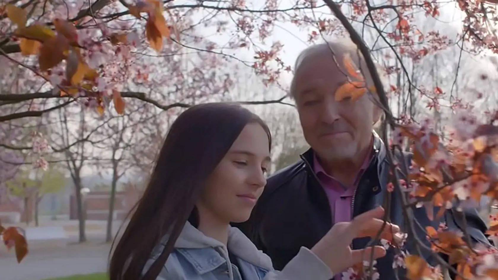 Karel Gott, Charlotte Gottová: Charlottka zdedila po otcovi podobu aj talent, teraz od nej všetci očakávajú, že bude speváčkou ako jej otec.