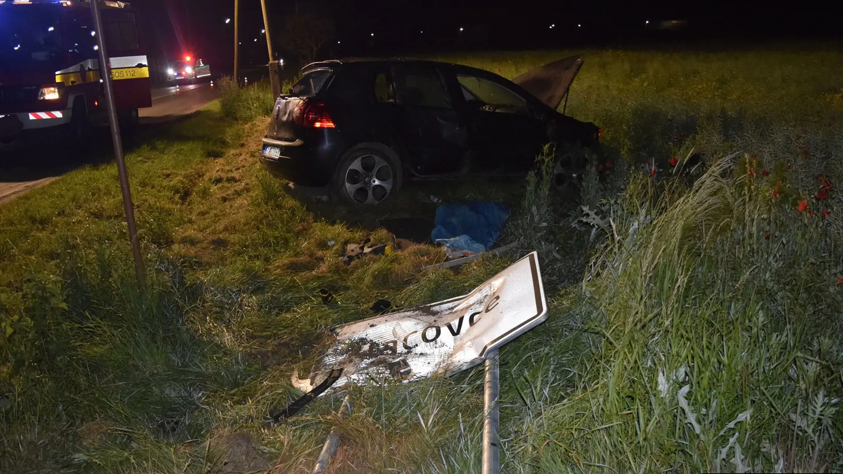 POLNOČNÁ TRAGICKÁ DOPRAVNÁ NEHODA PRI OBCI JACOVCE SI VYŽIADALA JEDEN ŽIVOT