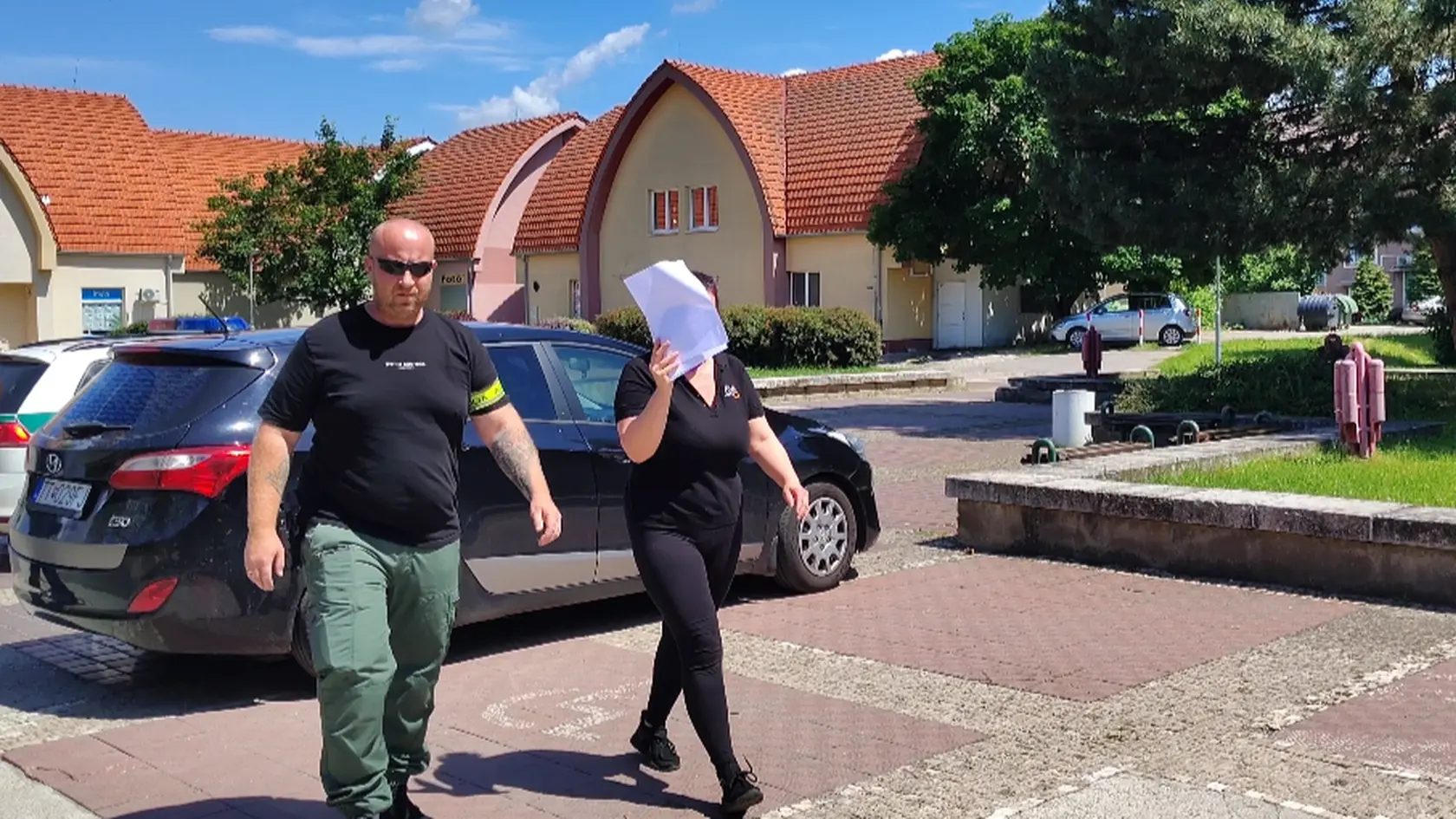 Dve ženy, ktoré policajti z Galanty zadržali, mali údajne predávať na čerpacej stanici drogy. Dnes sa rozhodne, či zostanú za mrežami alebo budú stíhané na slobode.