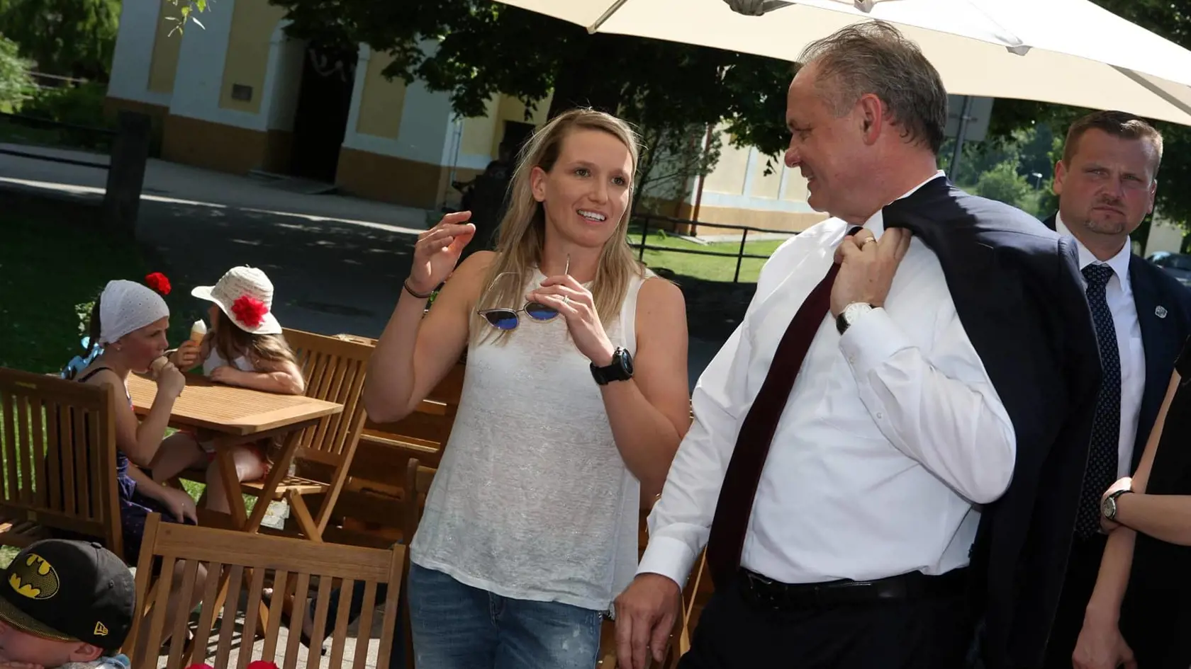 Prezident Andrej Kiska tvrdí, že ľudia necítia efekt drahej informatizácie.
