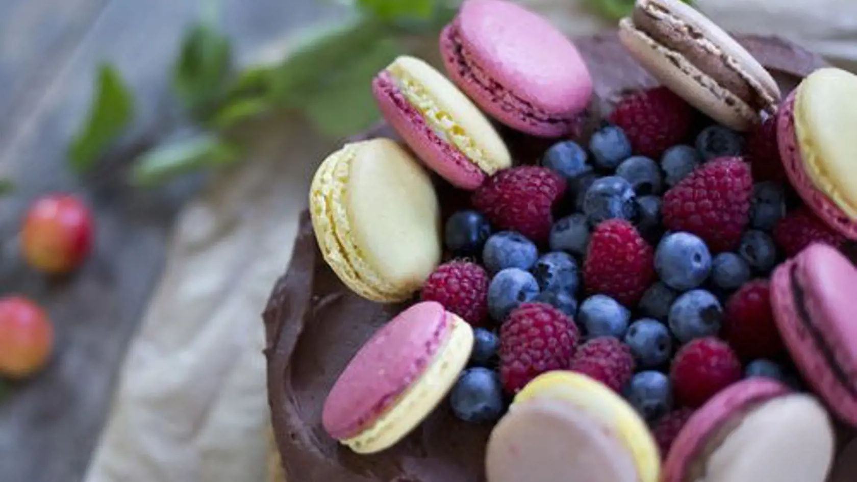 Makrónková torta z piškótového cesta
