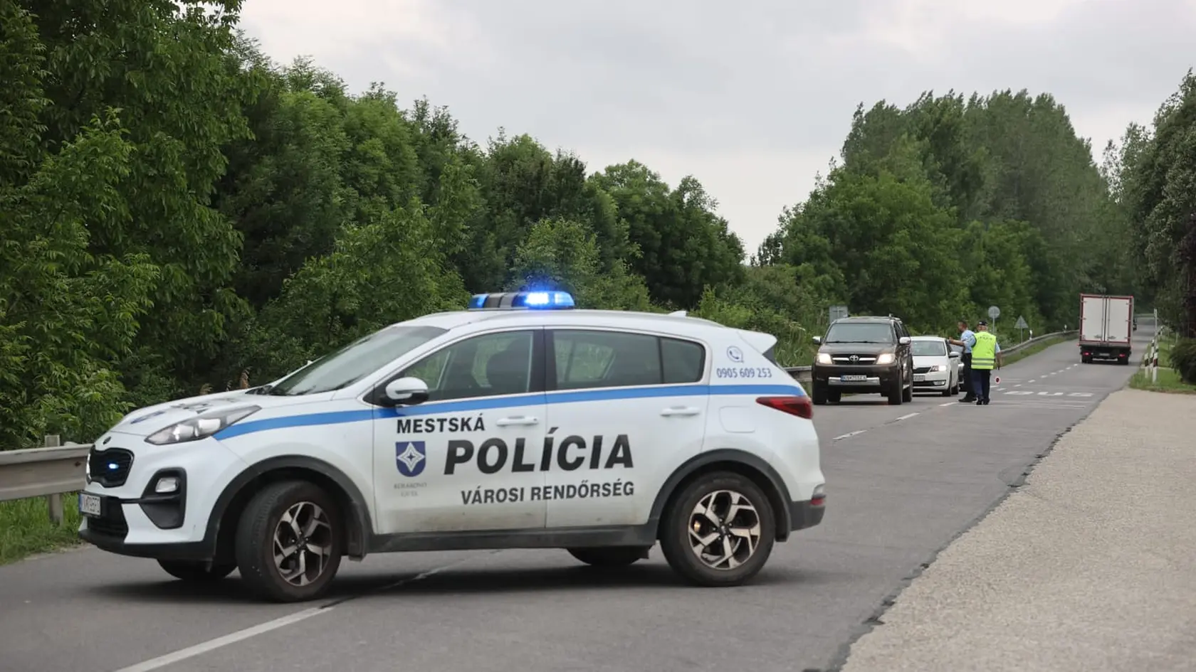 Zábery z miesta tragickej nehody.
