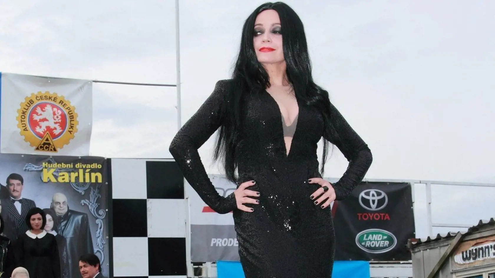 Lucie Bílá ako Morticia Addamsová. 