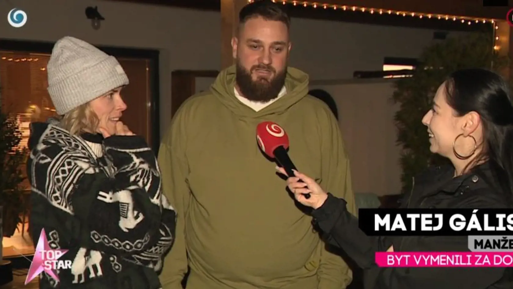 Mirka Partlová už dva roky žije v dome na vidieku neďaleko Bratislavy. Na snímke s manželom Matejom Gálisom.