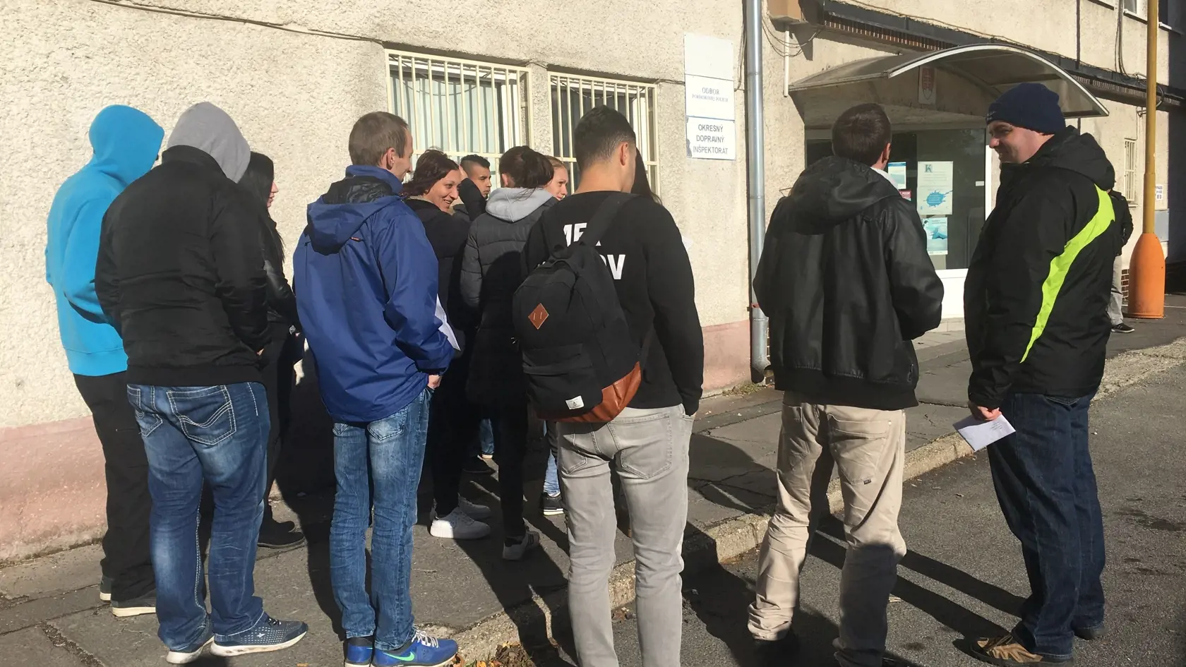 V pondelok podalo 14 ľudí na polícii v Rimavskej Sobote hromadné trestné oznámenie pre podvod za prácu v Taliansku.