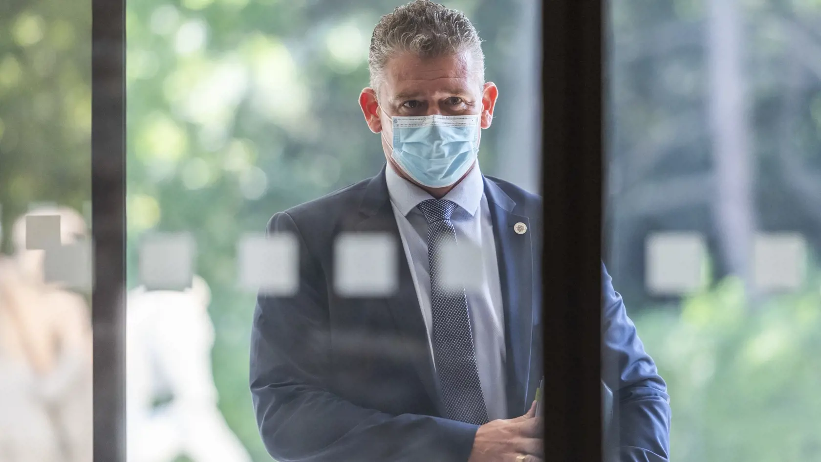 Minister vnútra Roman Mikulec si od Šáteka vyslúžil vlnu kritiky.