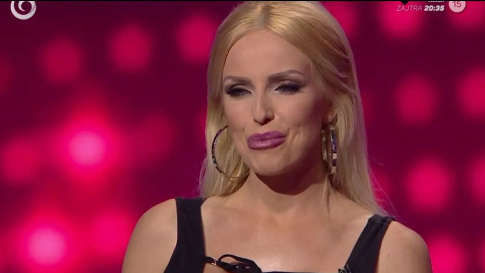 Šou Take me out je plná sexi krások, ktoré sú vždy dokonale upravené a nalíčené.