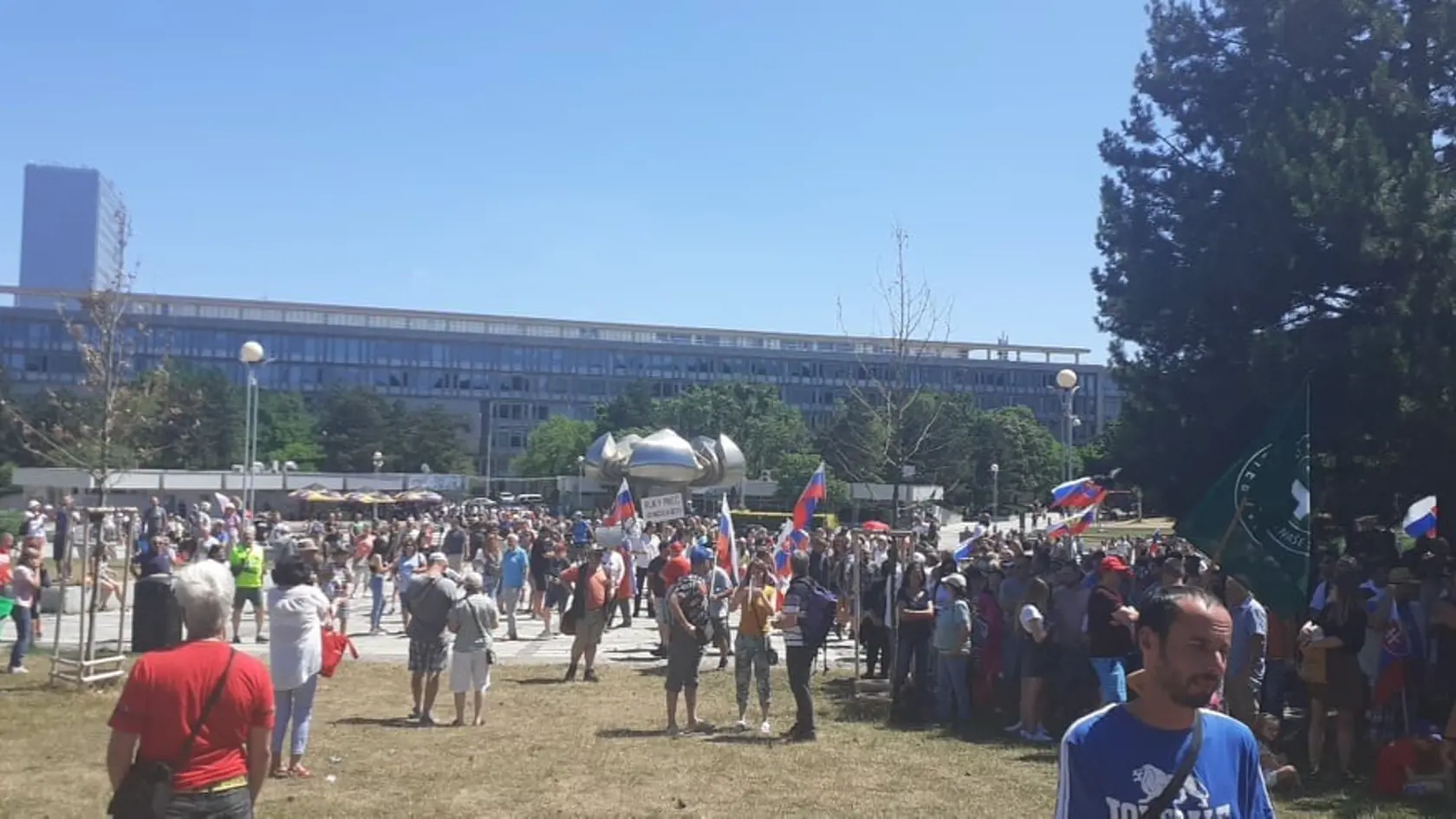 Krajníková vyzývala ľudí, aby jej posielali raporty z  protestu v Bratislave, aby mohla konať. (archívne foto)