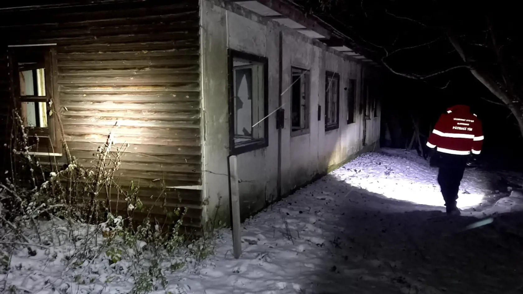 Pátranie po nezvestnej Veronike: Záchranári, polícia, hasiči aj dobrovoľníci hľadali mladú ženu celú nedeľu, žiaľ, neúspešne.
