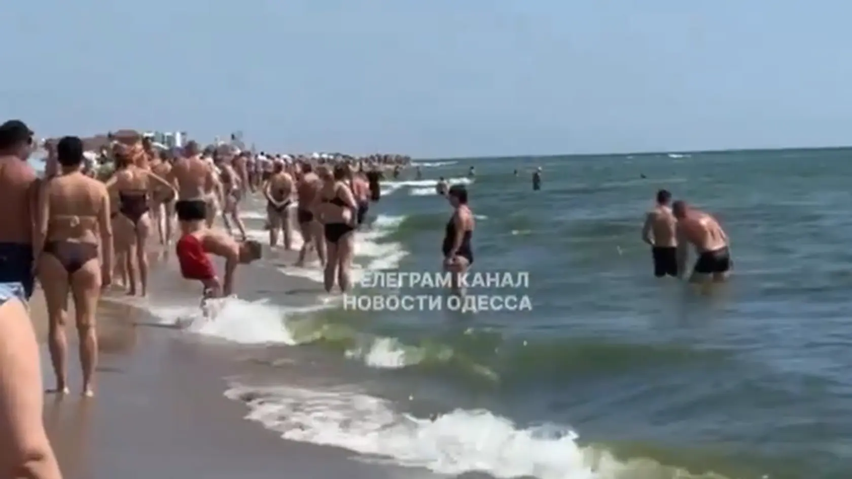 Na ukrajinskej pláži zahynuli traja ľudia.