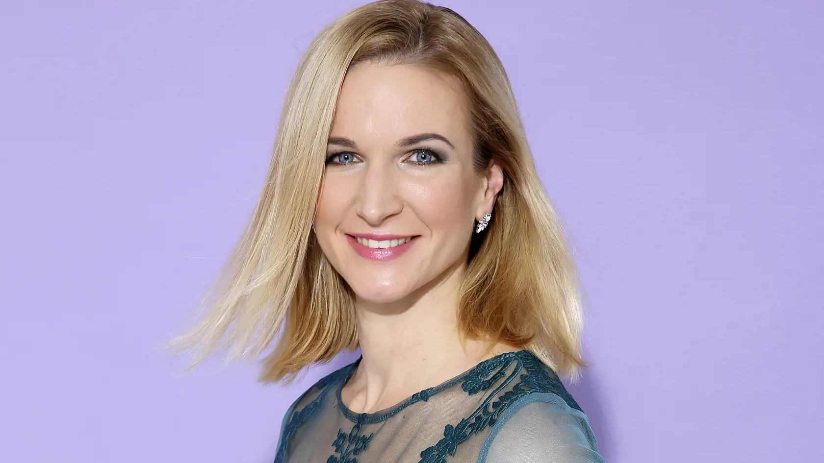 Mirka Čurilla,
certifikovaná lektorka tvárovej gymnastiky