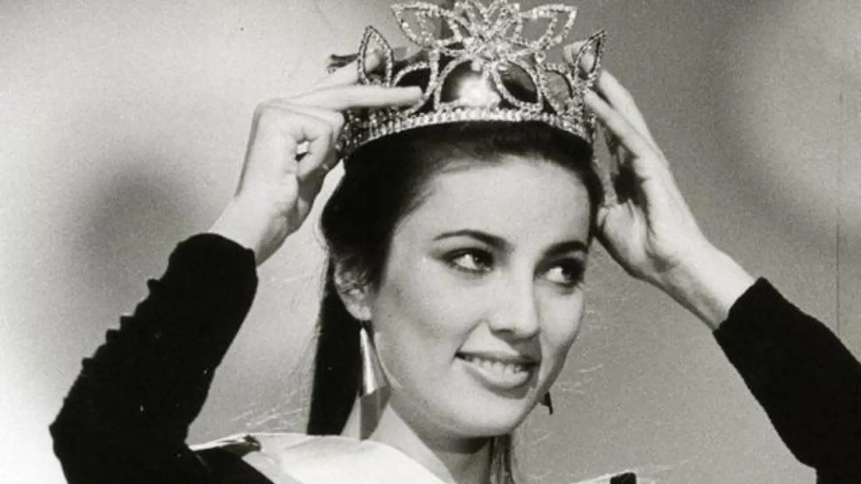 Ivana Christová s prestížnou korunkou krásy.