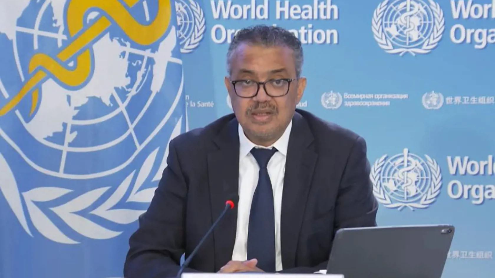 Šéf WHO Tedros Adhanom Ghebreyesus preto odporučil mužom, ktorých sa ohrozenie obzvlášť týka, aby v tejto chvíli zvážili zníženie počtu svojich sexuálnych partnerov a podnikli kroky na svoju ochranu.