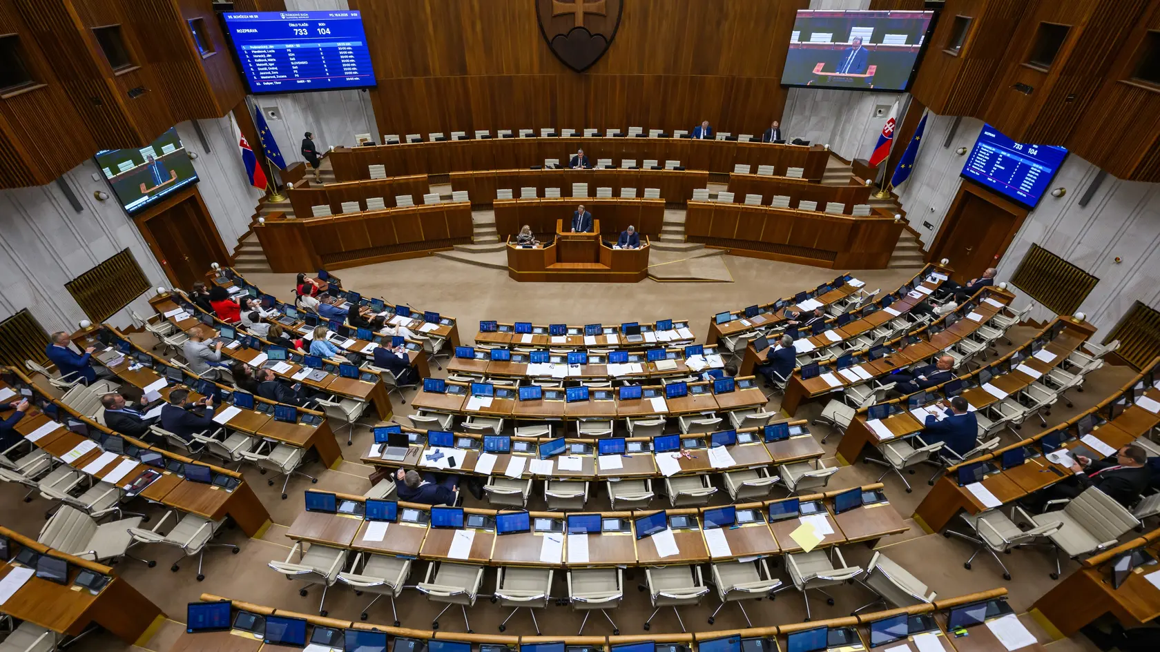 Na snímke plénum NRSR počas 35. schôdze NRSR v Bratislave 16. júna 2025.