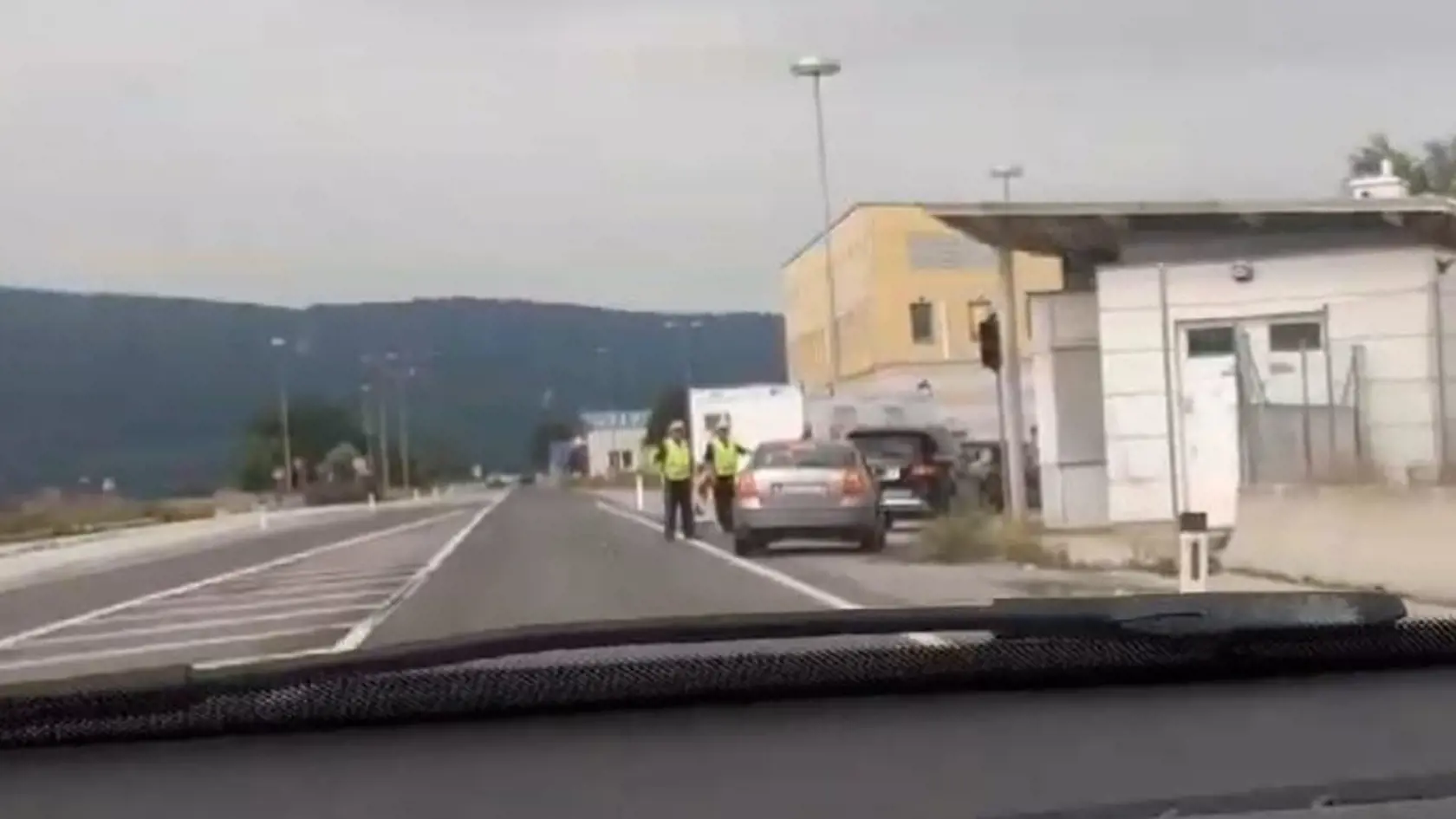 Na hraničnom priechode Berg sú znova kontroly.
