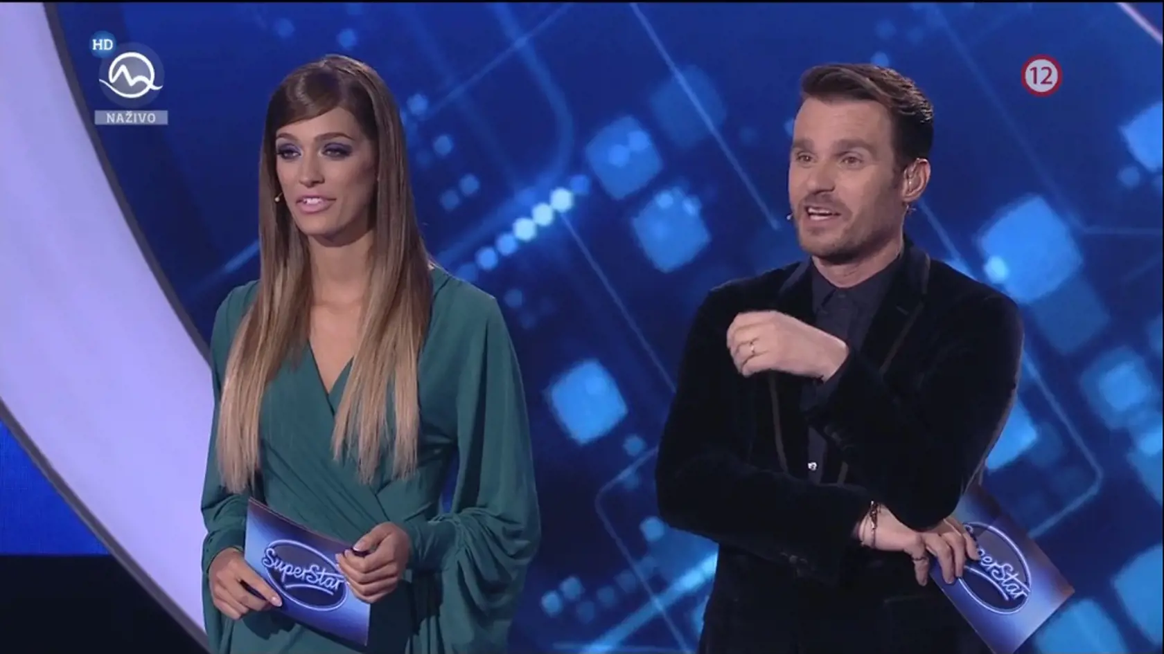 Leoš Mareš sa na Jasminu častokrát ani len nepozrie. 