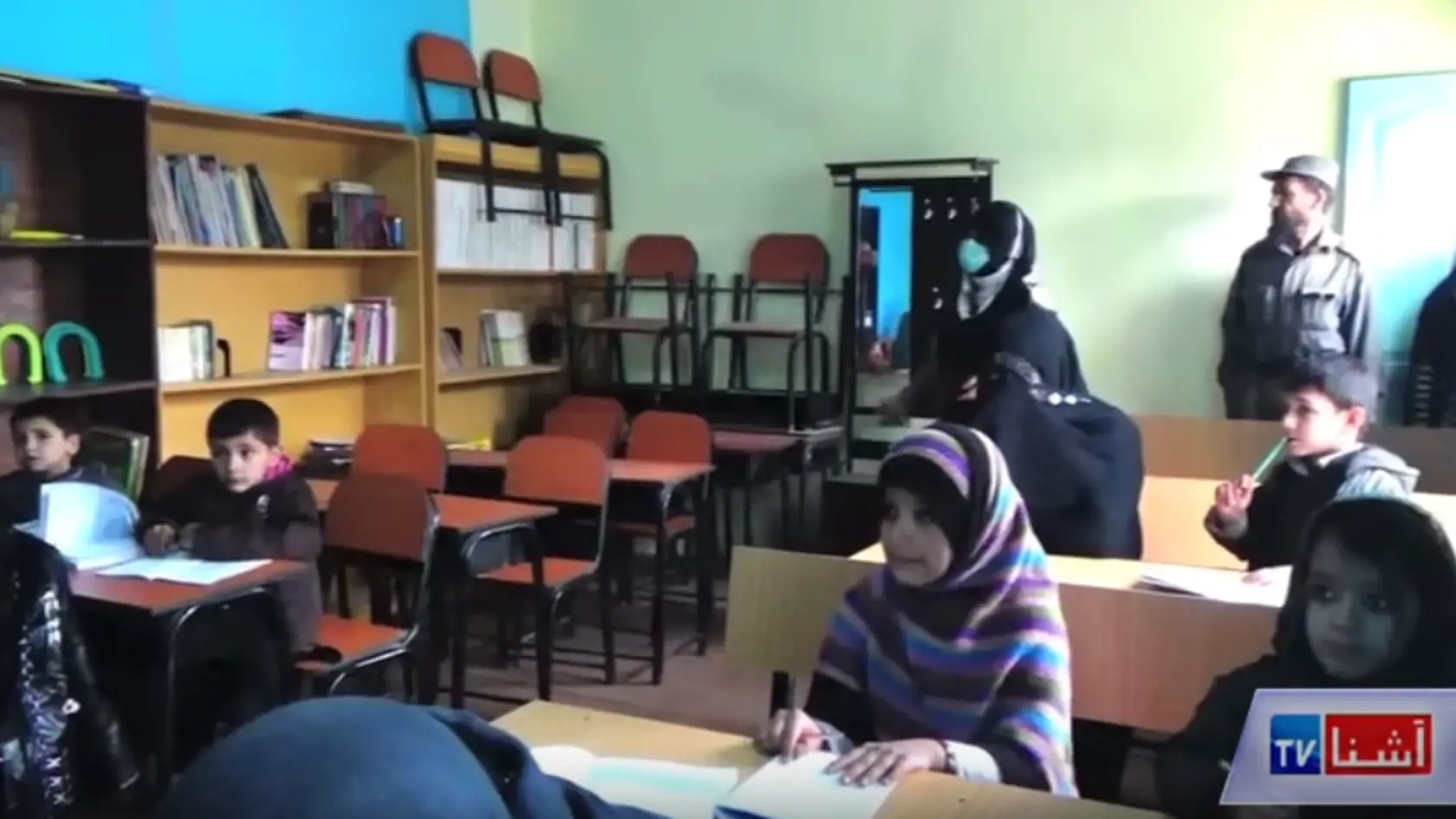 Dievčatko celý svoj život prežilo za múrmi väzenia.