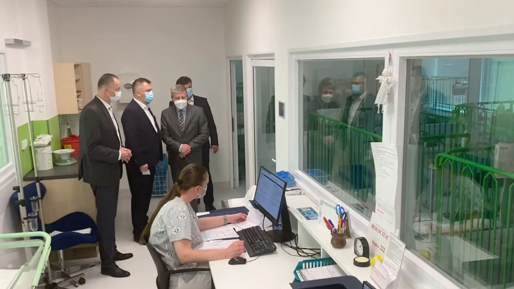 Detské oddelenie michalovskej nemocnice malo ministerskú návštevu
