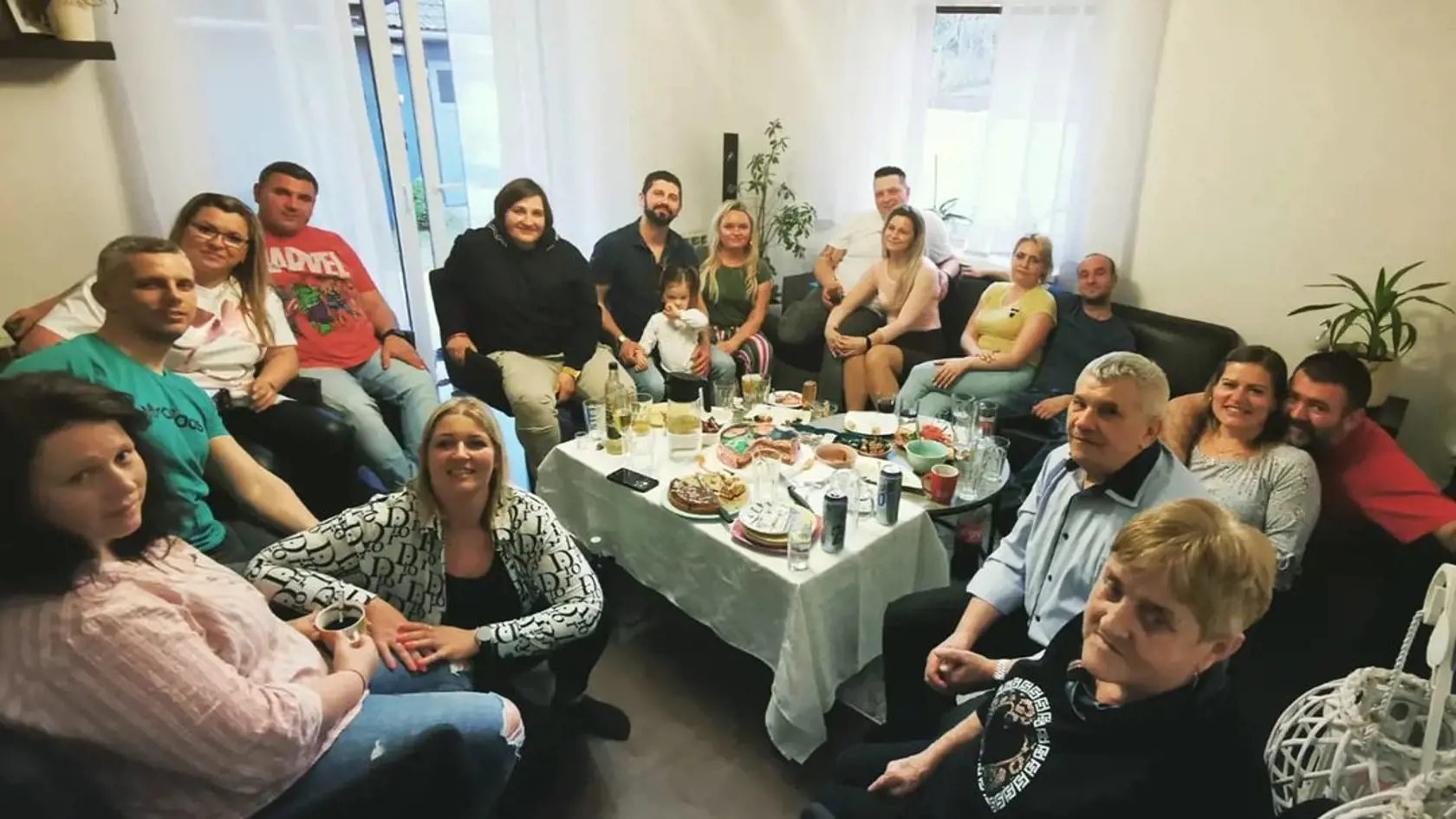Soňa (dole vľavo) v apríli 2023.