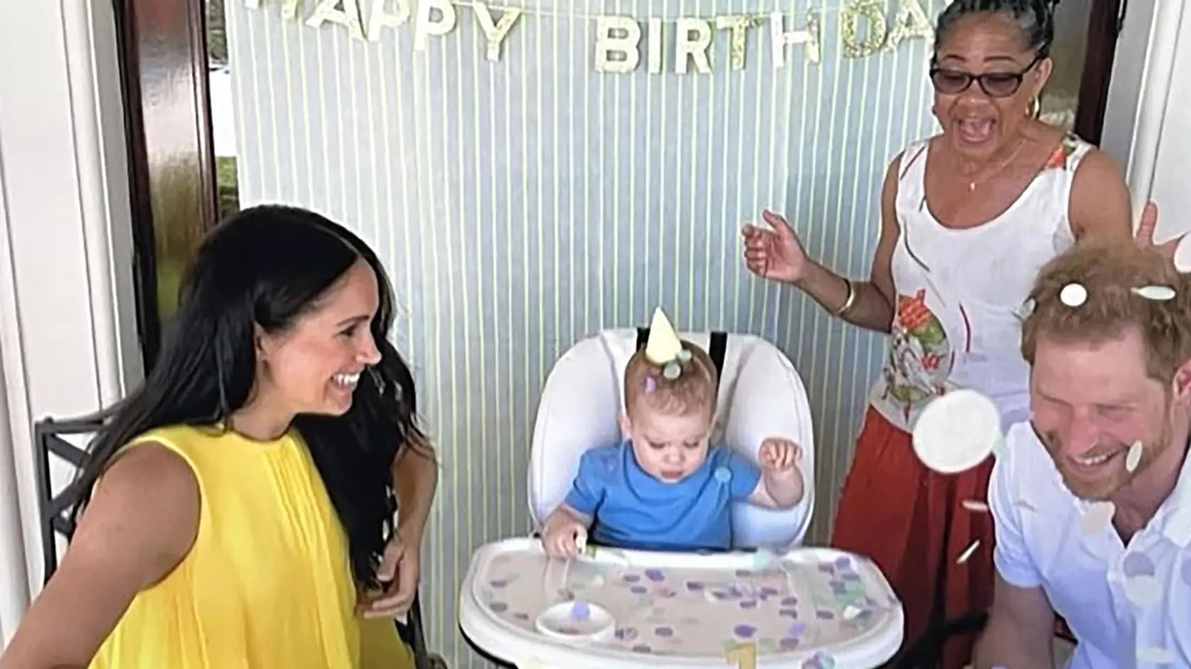 Harry a Meghan zverejnili doteraz nepublikované fotografie dcérky Lilibet