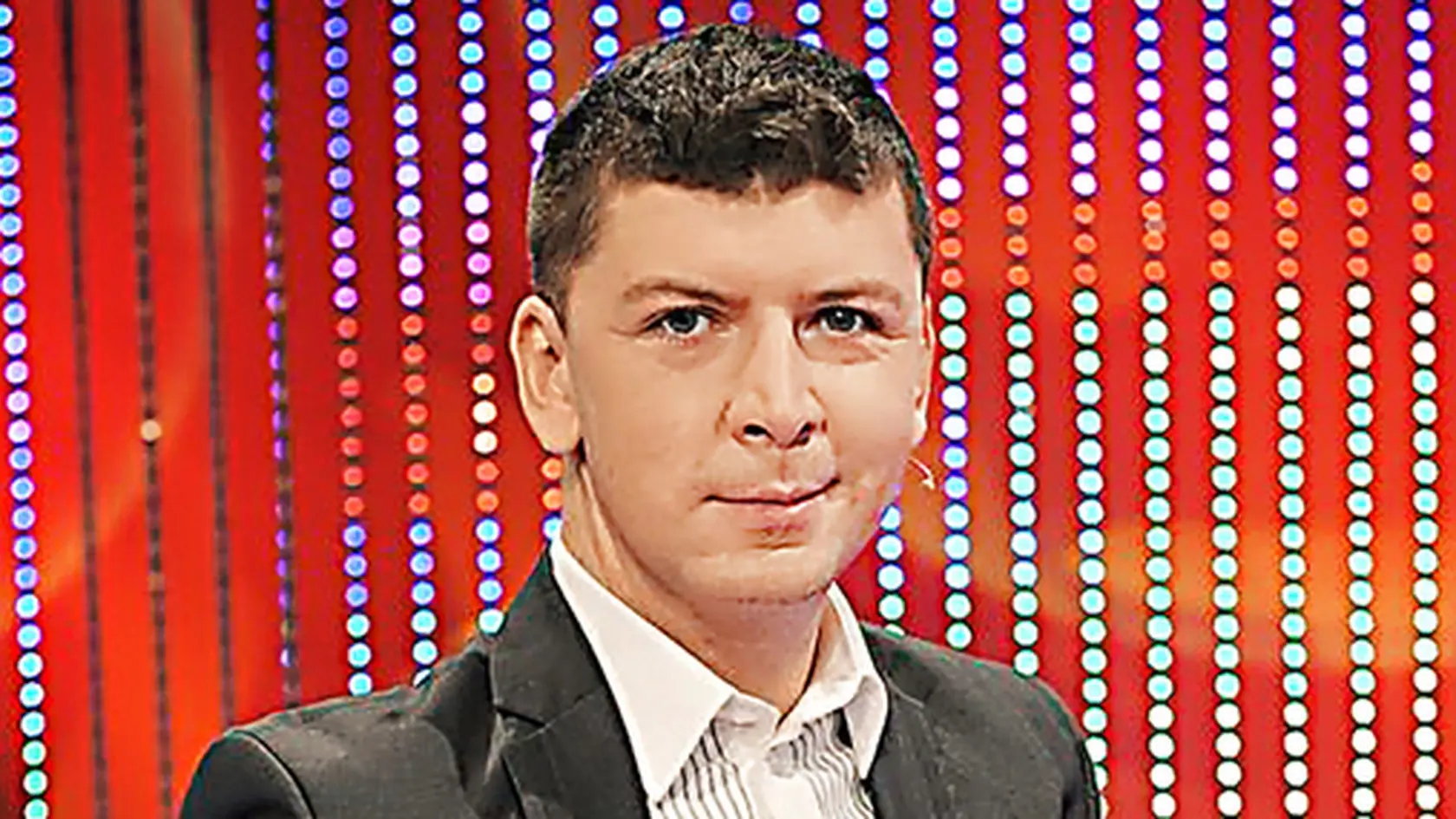 Moderátor a zabávač Andrej Bičan sa rozhodol užiť si ešte trochu tepla pri mori.