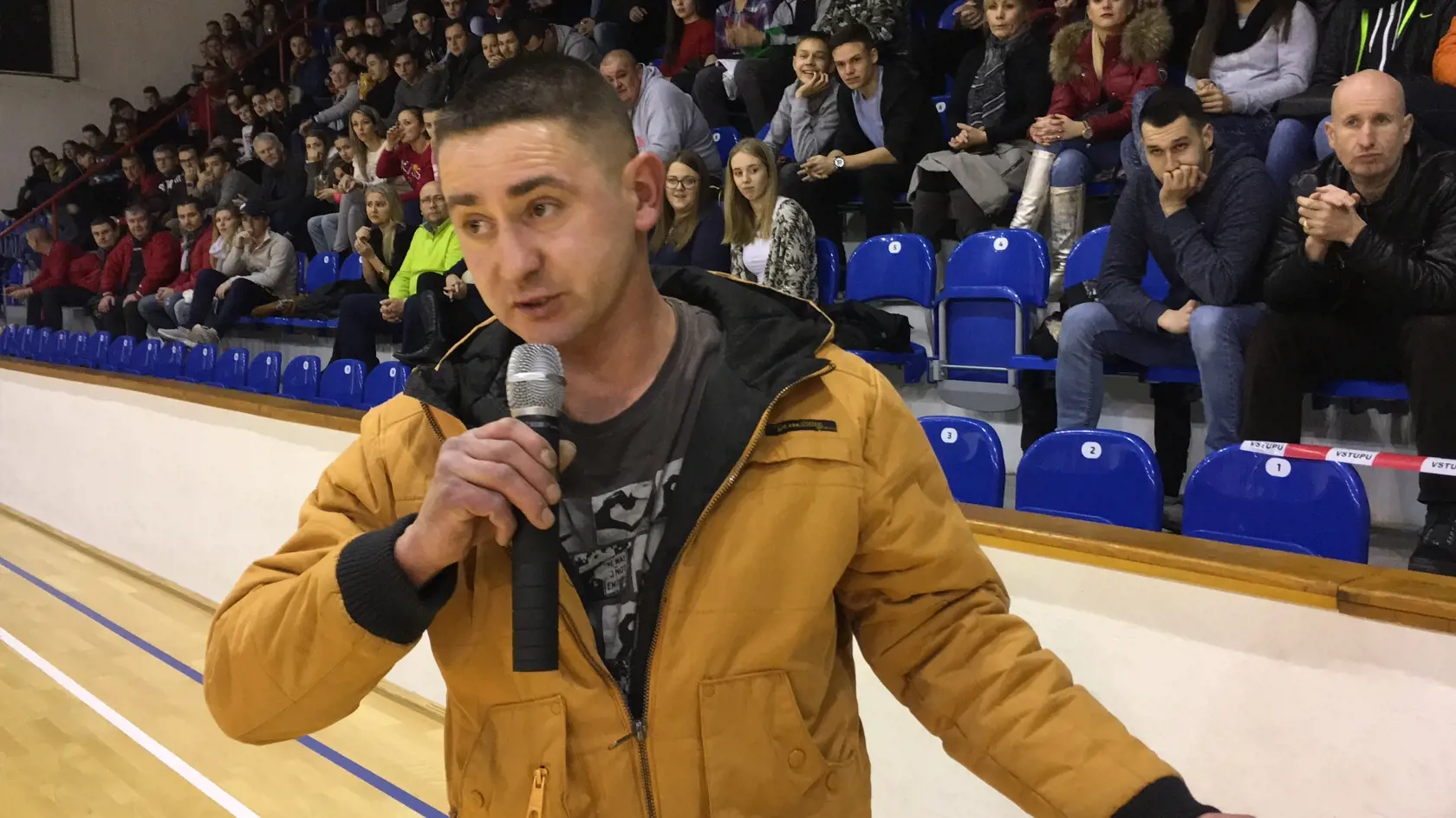 Otec Dominiky Pavol bol dojatý a povedal, že peniaze použijú na jej pobyt v Kováčovej.
